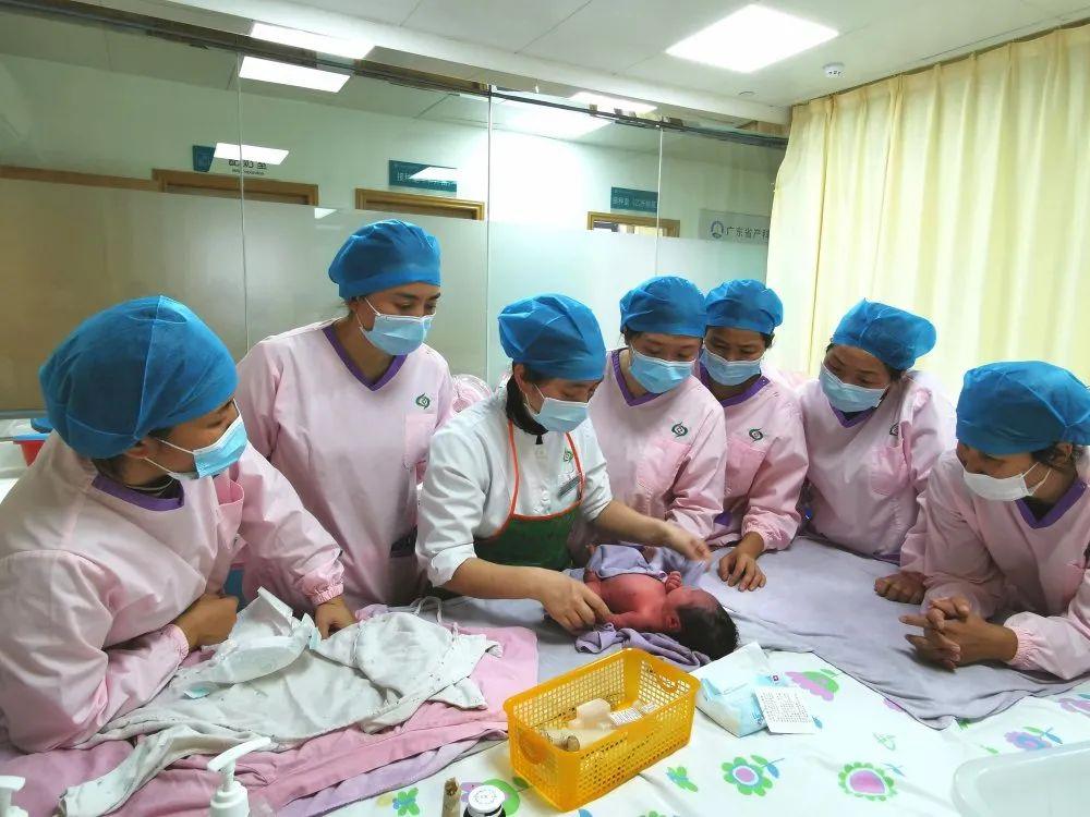 乐平县妇婴监护型护送